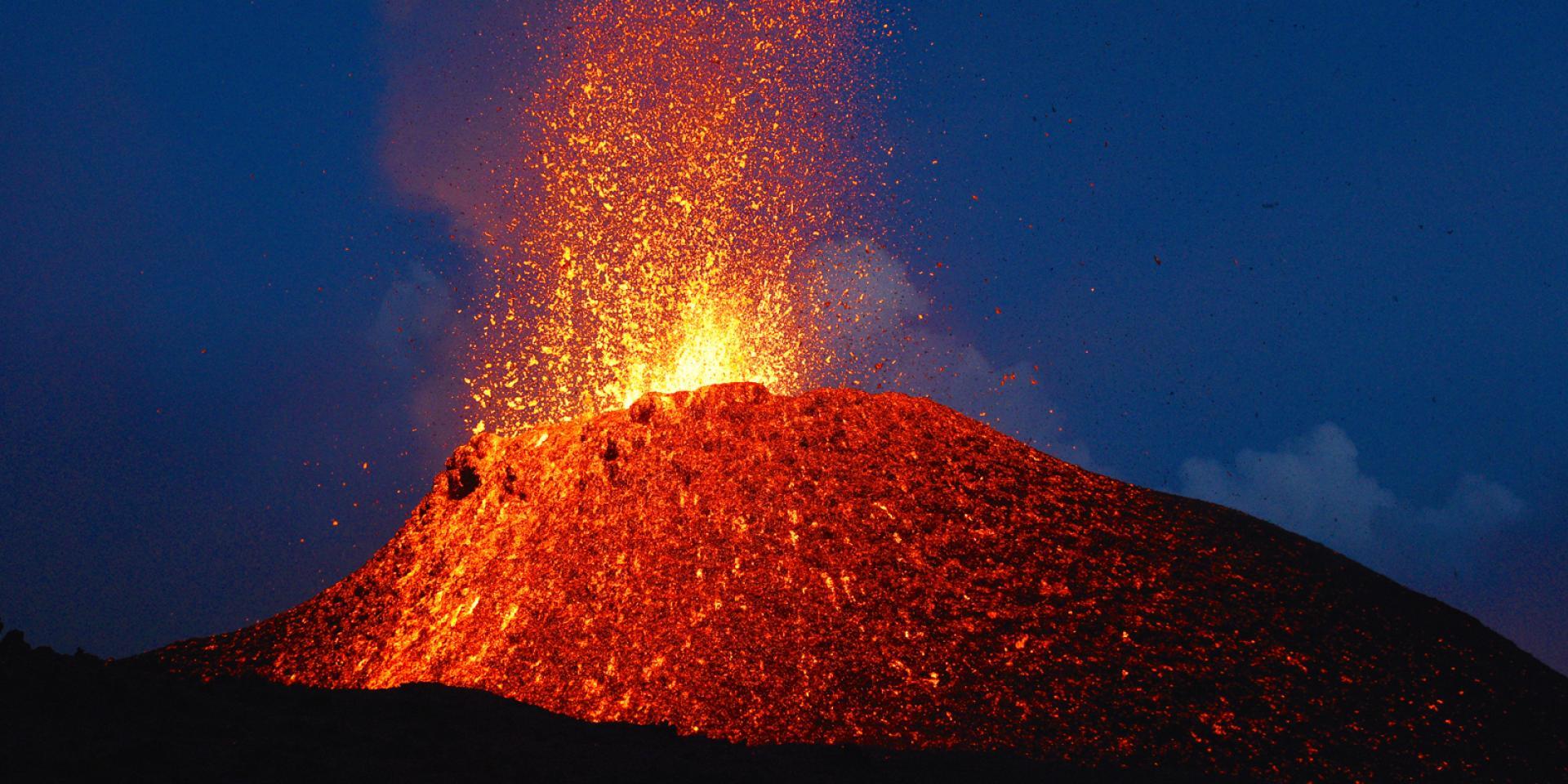 Volcan serge gelabert 1920x960